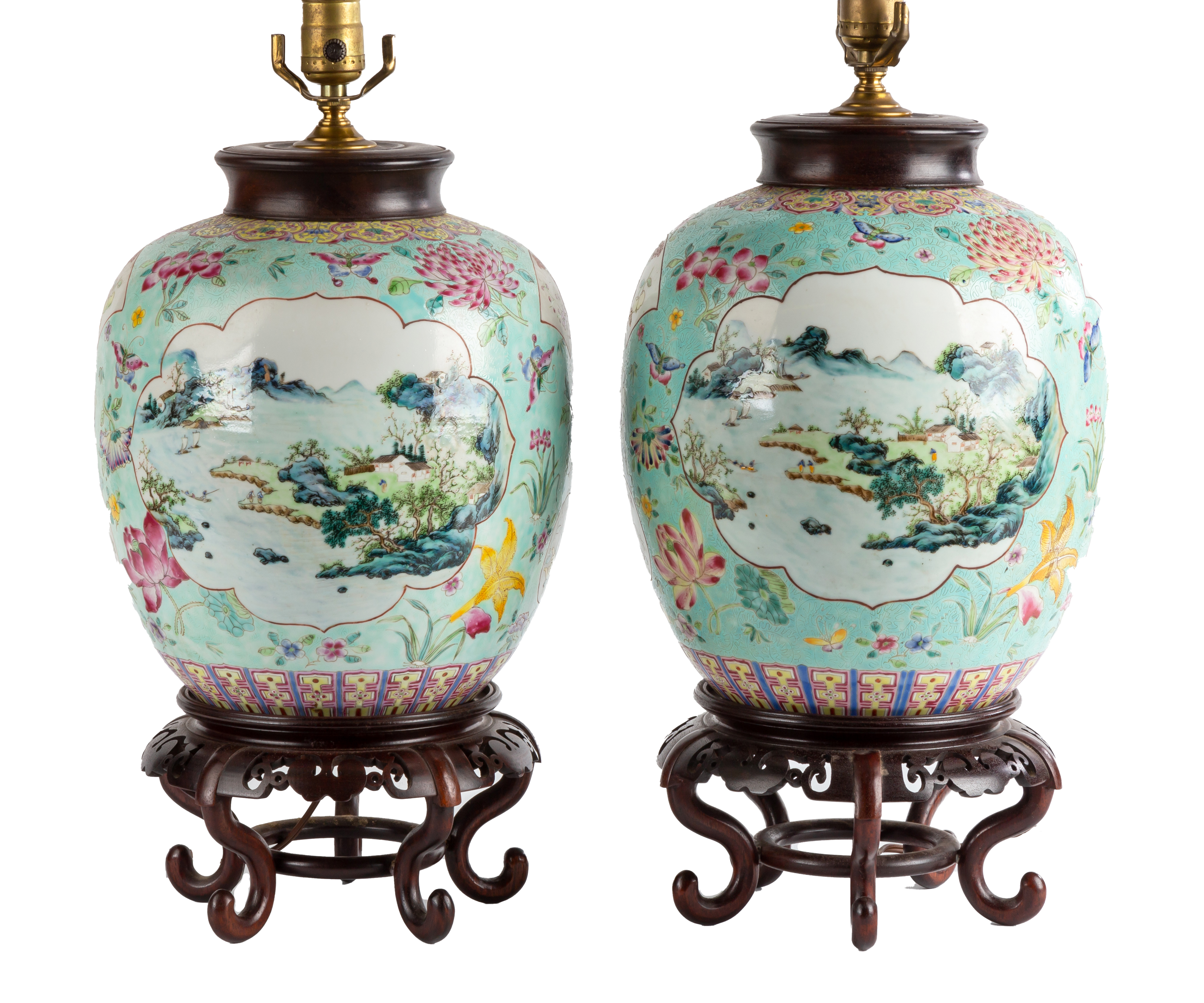 PAIR OF CHINESE FAMILLE ROSE PORCELAIN