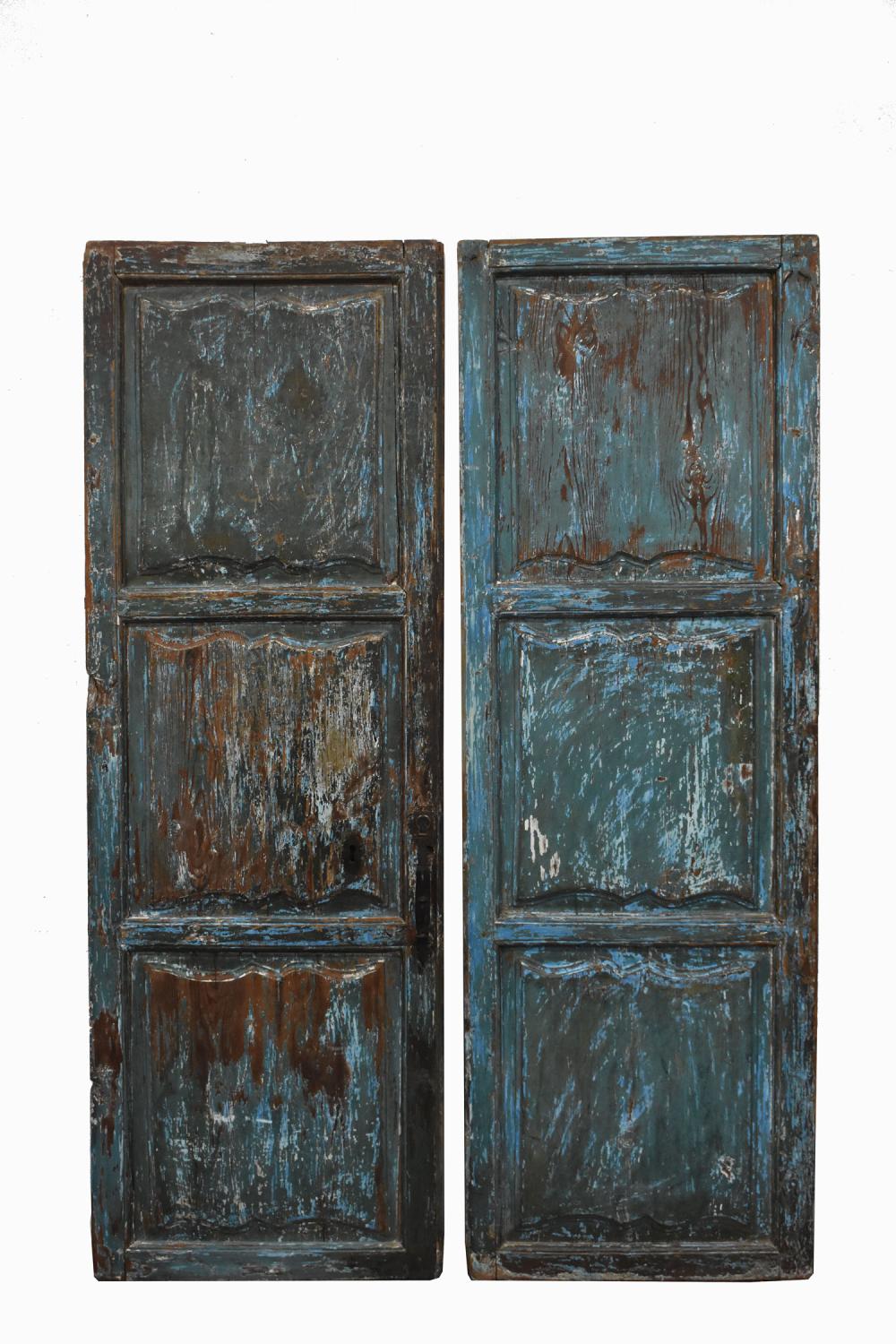 PAIR OF VENETIAN IRON MOUNTED PAINTED 353560