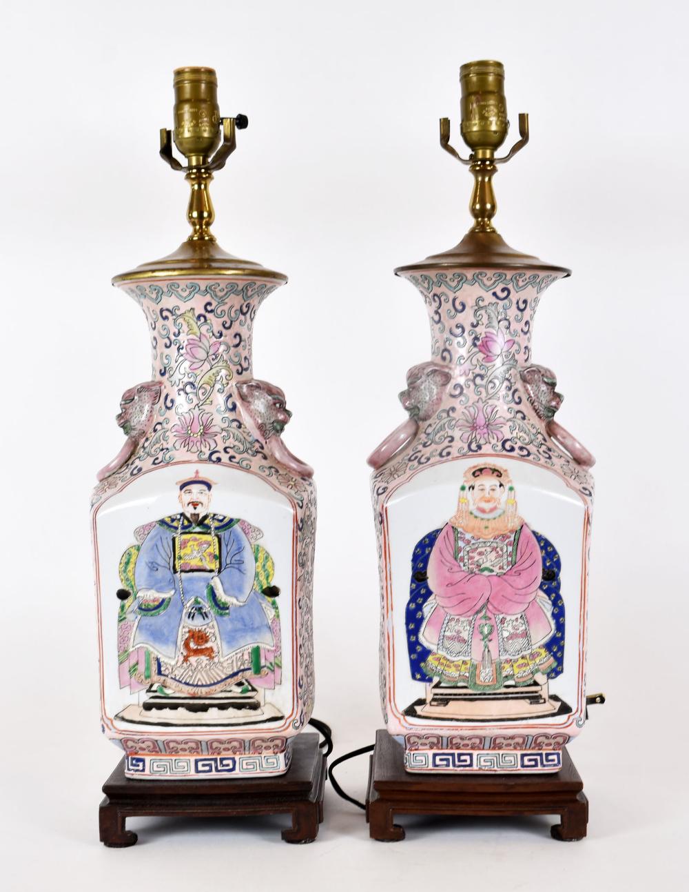 PAIR OF CHINESE ENAMEL DECORATED 3535a7