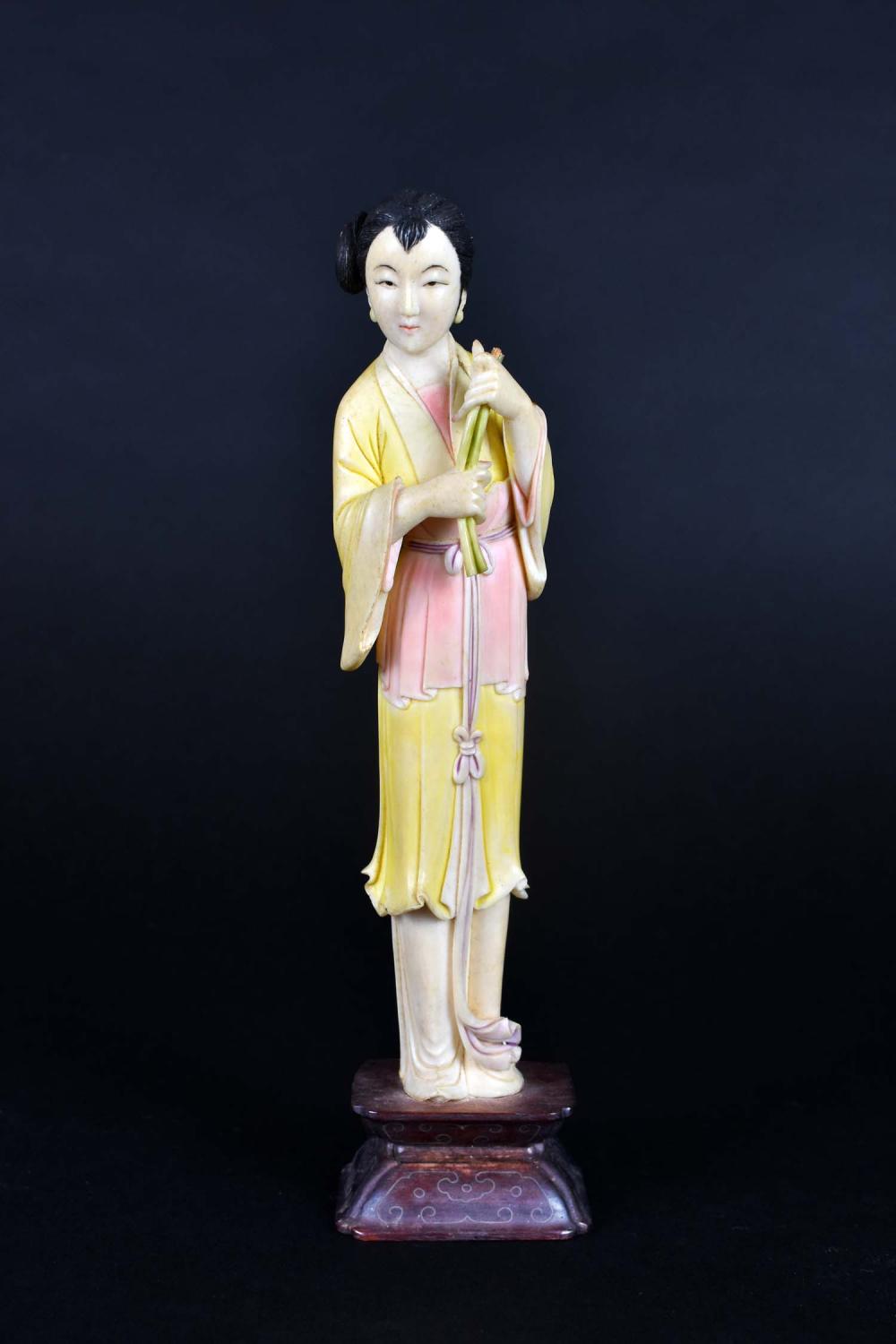 CHINESE CARVED POLYCHROME DECORATED 353688