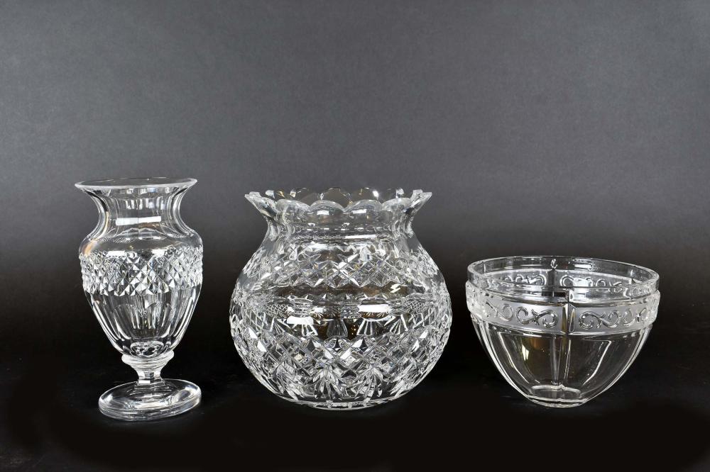 WATERFORD GLASS BOWL AND A VAL 35374d