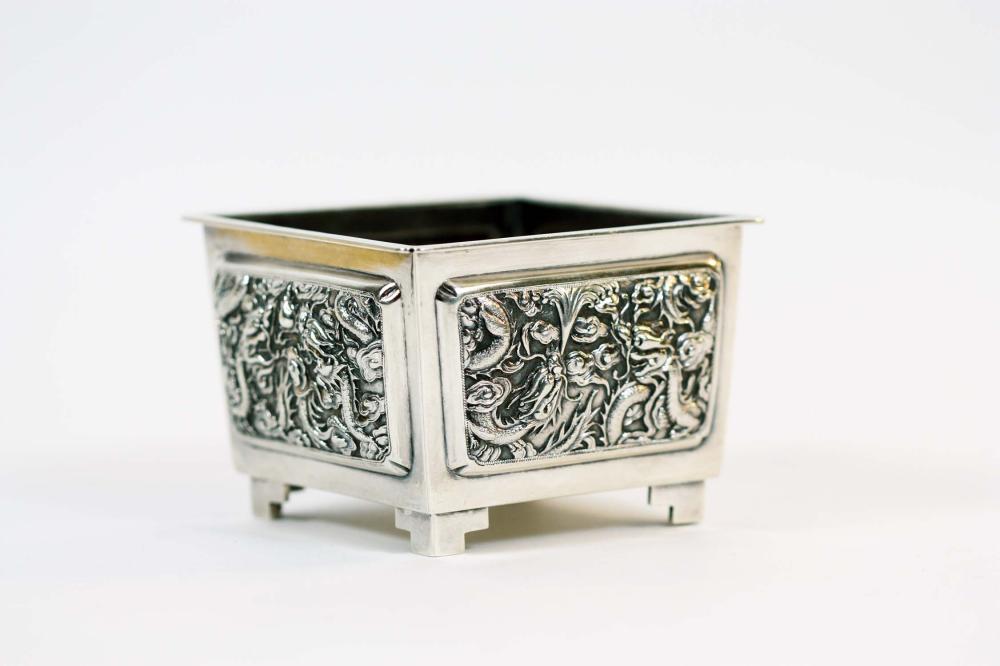 CHINESE EXPORT SILVER PLANTER  35376b