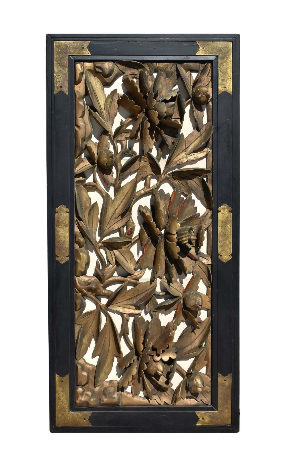 CHINESE CARVED GILT WOOD FOLIATE