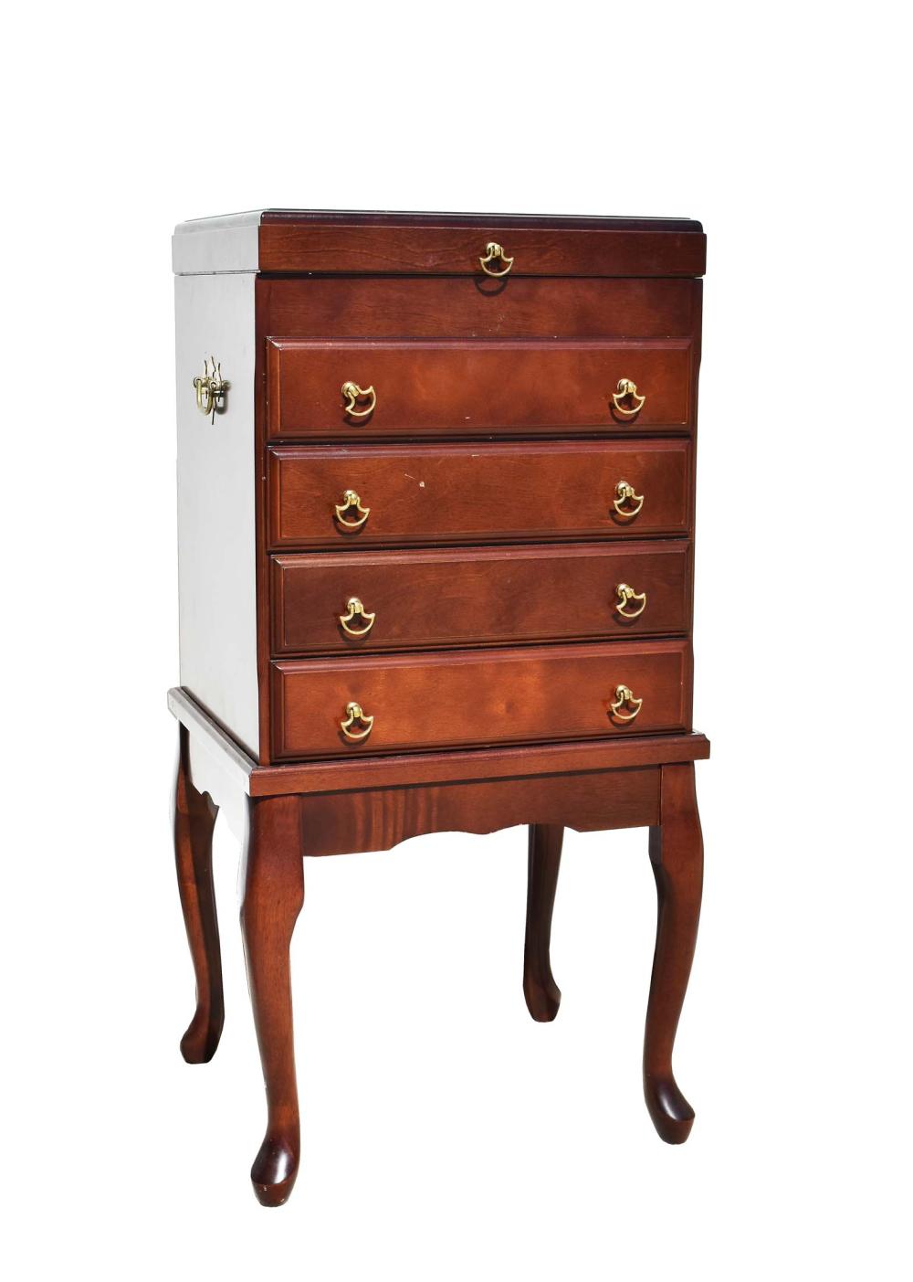 MAHOGANY SILVER CHESTThe hinged 353867