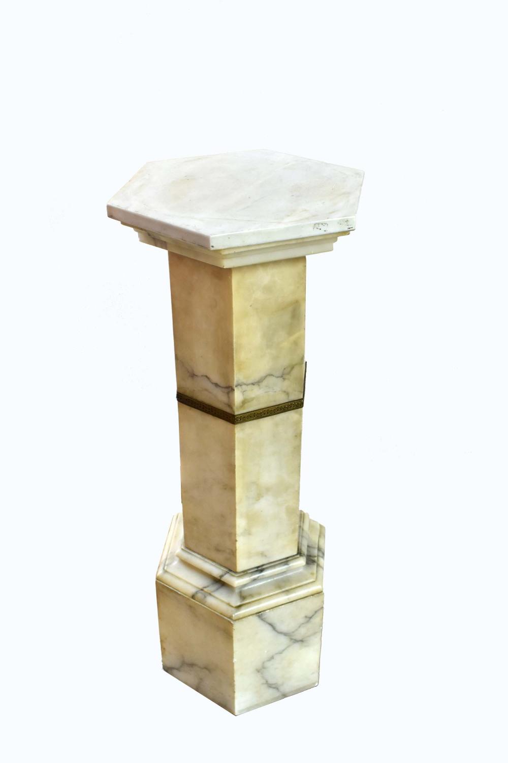 CONTINENTAL WHITE MARBLE PEDESTALLate 3538ac