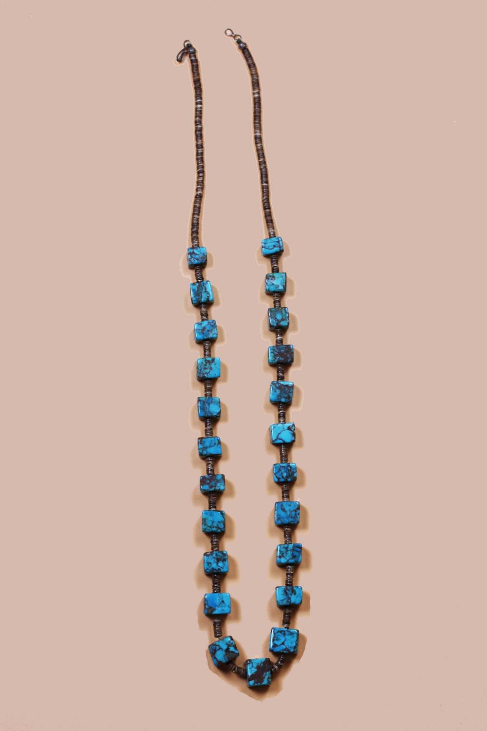 TURQUOISE AND SHELL NECKLACEThe 353936