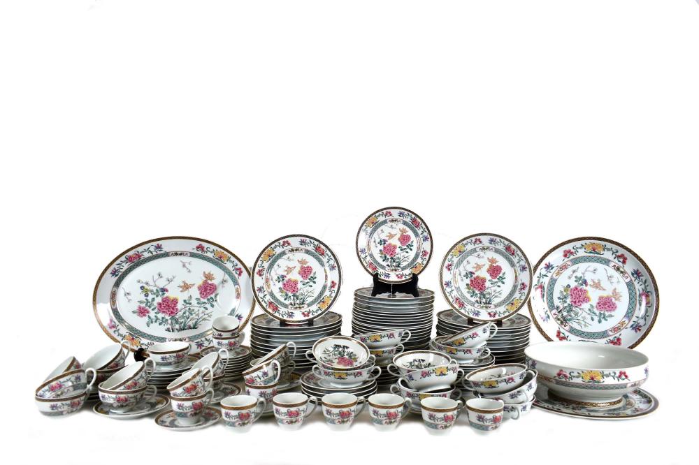 LIMOGES HAVILAND 131 PIECE PORCELAIN