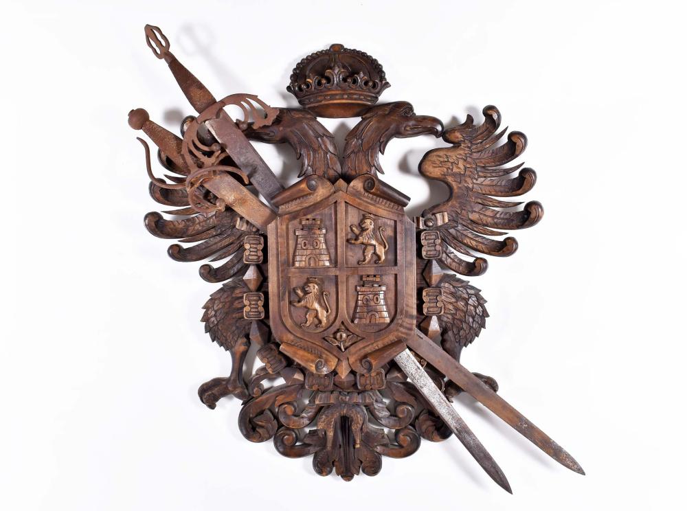 CONTINENTAL CARVED WOOD ARMORIAL 353a36