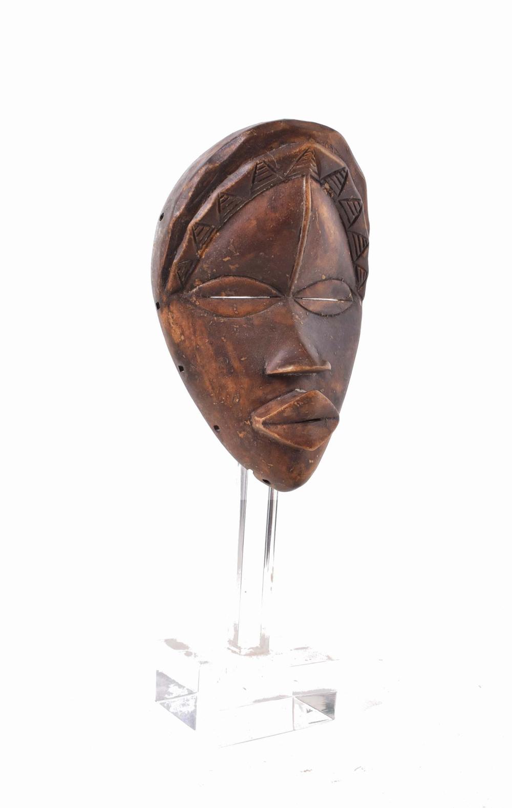 AFRICAN TRIBAL DAN FACE MASKCarved 353a5b