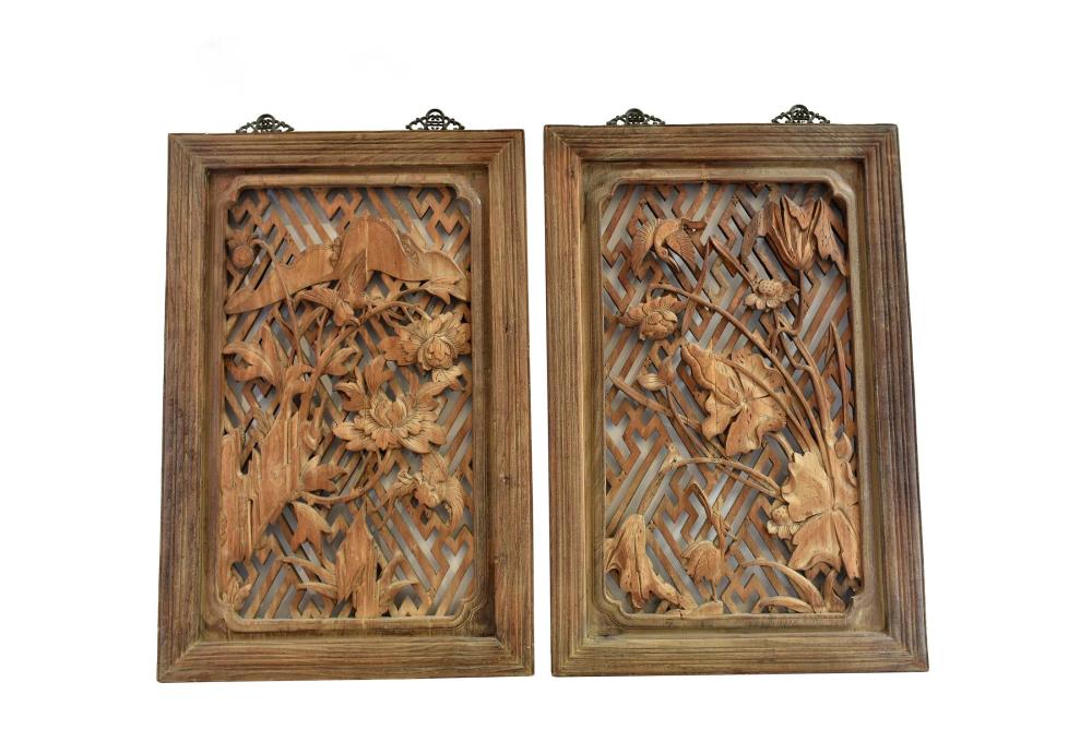 PAIR OF CHINESE PIERCED WOOD WINDOW 353aff
