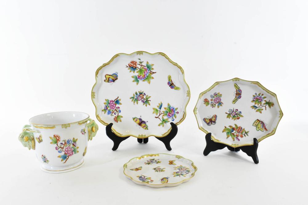 FOUR HEREND PORCELAIN VICTORIA