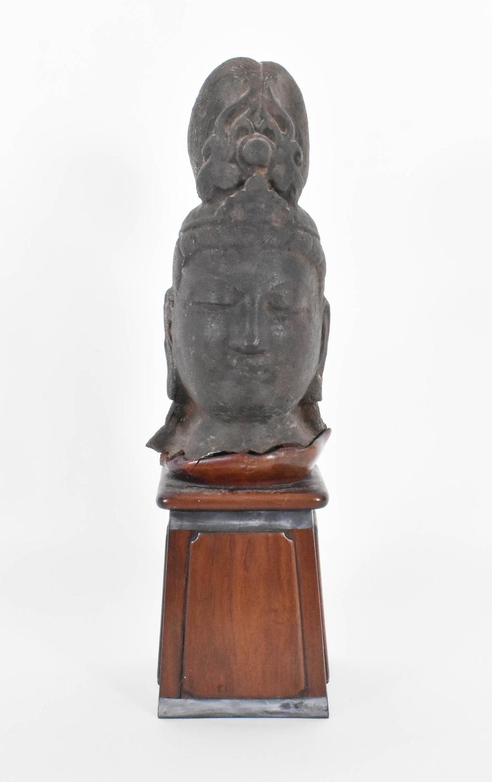 CHINESE CAST IRON HEAD OF QUANYINMing 353d13