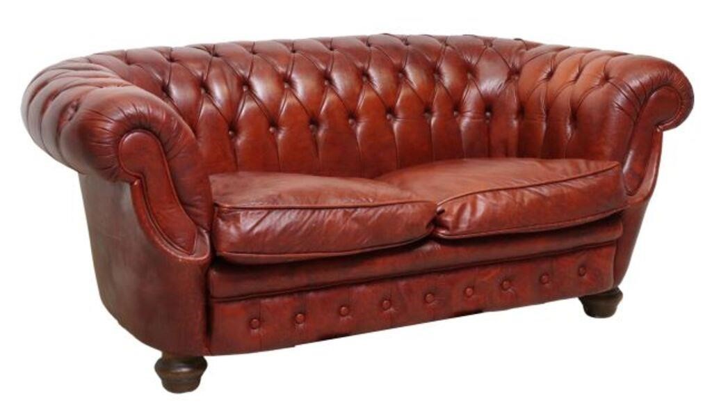 CHESTERFIELD STYLE LEATHER TWO SEAT 353e98