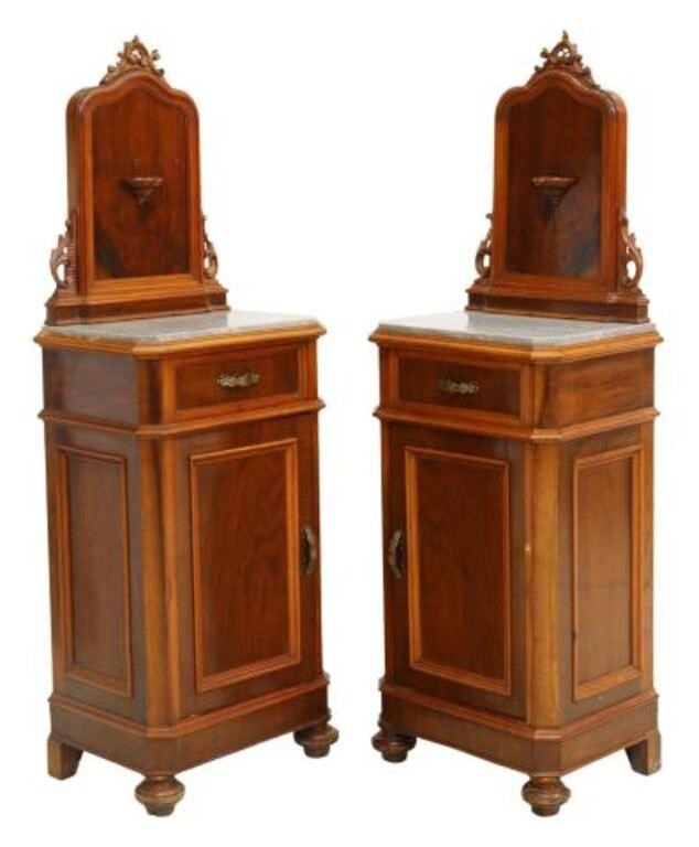  2 ITALIAN MARBLE TOP WALNUT BEDSIDE 353ed0