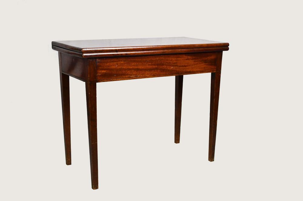 GEORGE III MAHOGANY GAMES TABLELate 3540c8