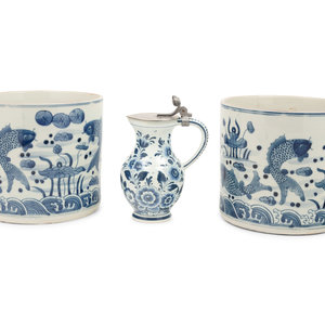 A Pair of Chinese Blue and White 351a13