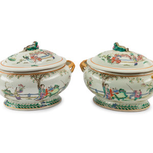 A Pair of Chinese Export Porcelain 351b15