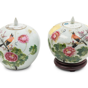 Two Chinese Famille Rose Porcelain 351cdd