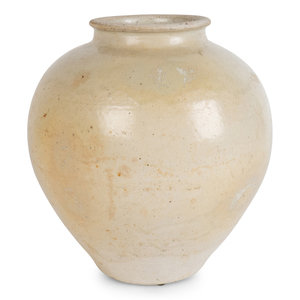 A Chinese White Glazed Ceramic 351f53