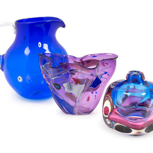 Three Art Glass Articles Comprising 351f92