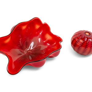 Dale Chihuly American b 1941 Two Piece 3522d7