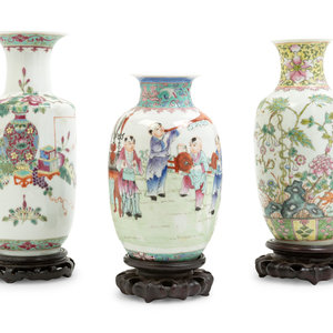 Three Chinese Famille Rose Porcelain 35238c