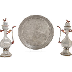 A Pair of Chinese Pewter Wine Ewers 35241c