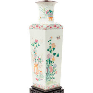 A Chinese Famille Rose Porcelain 352738