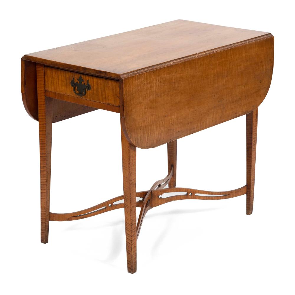 PEMBROKE TABLE CIRCA 1810 HEIGHT 3527a0