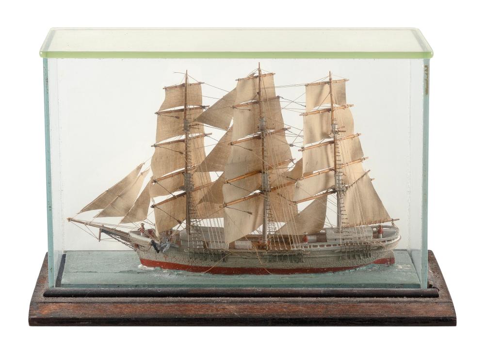 CASED WATERLINE MODEL OF A THREE MASTED 3527c8