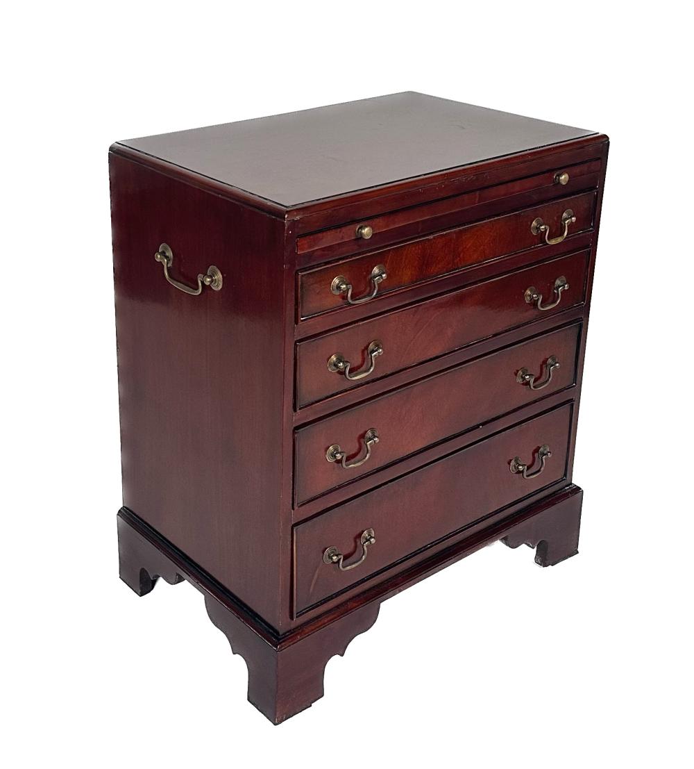 SMALL BACHELOR S CHEST CONTEMPORARY 35282d