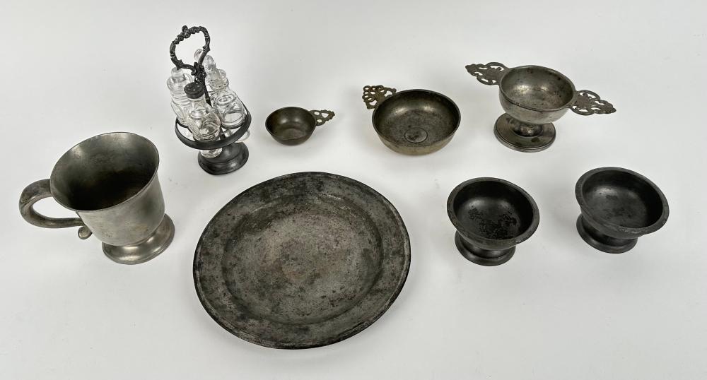 EIGHT PIECES OF PEWTER HEIGHTS