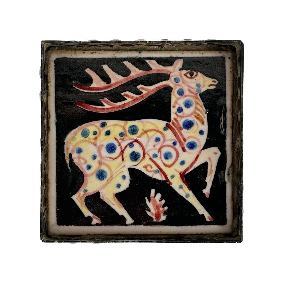 HAND-PAINTED POTTERY TILE DEPICTING