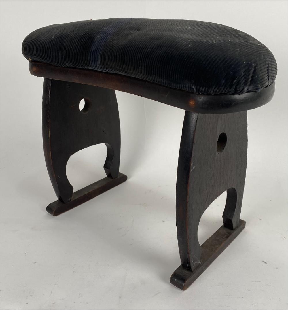 DIMINUTIVE STOOL 20TH CENTURY HEIGHT