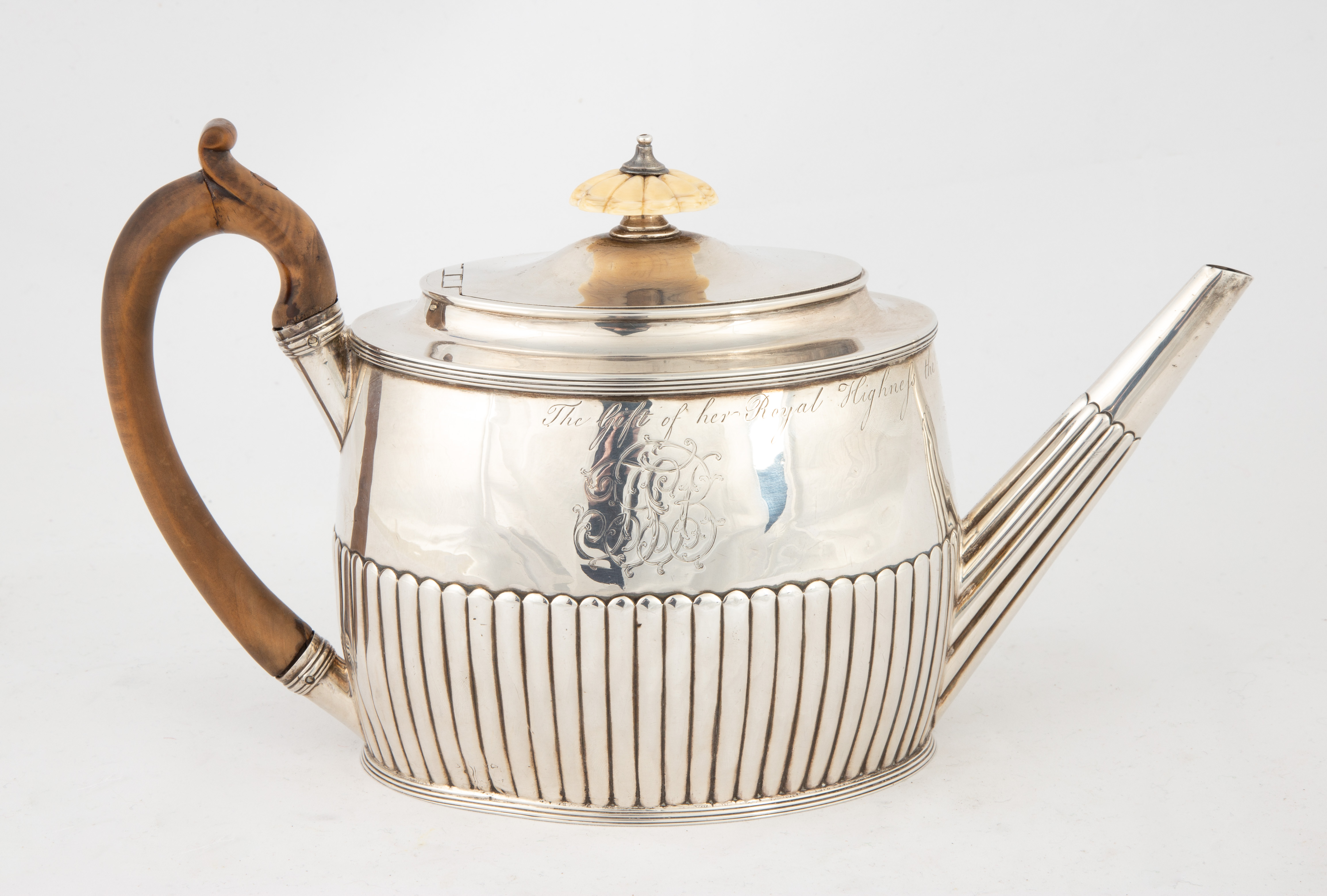 STERLING TEA POT London, 1795-96.