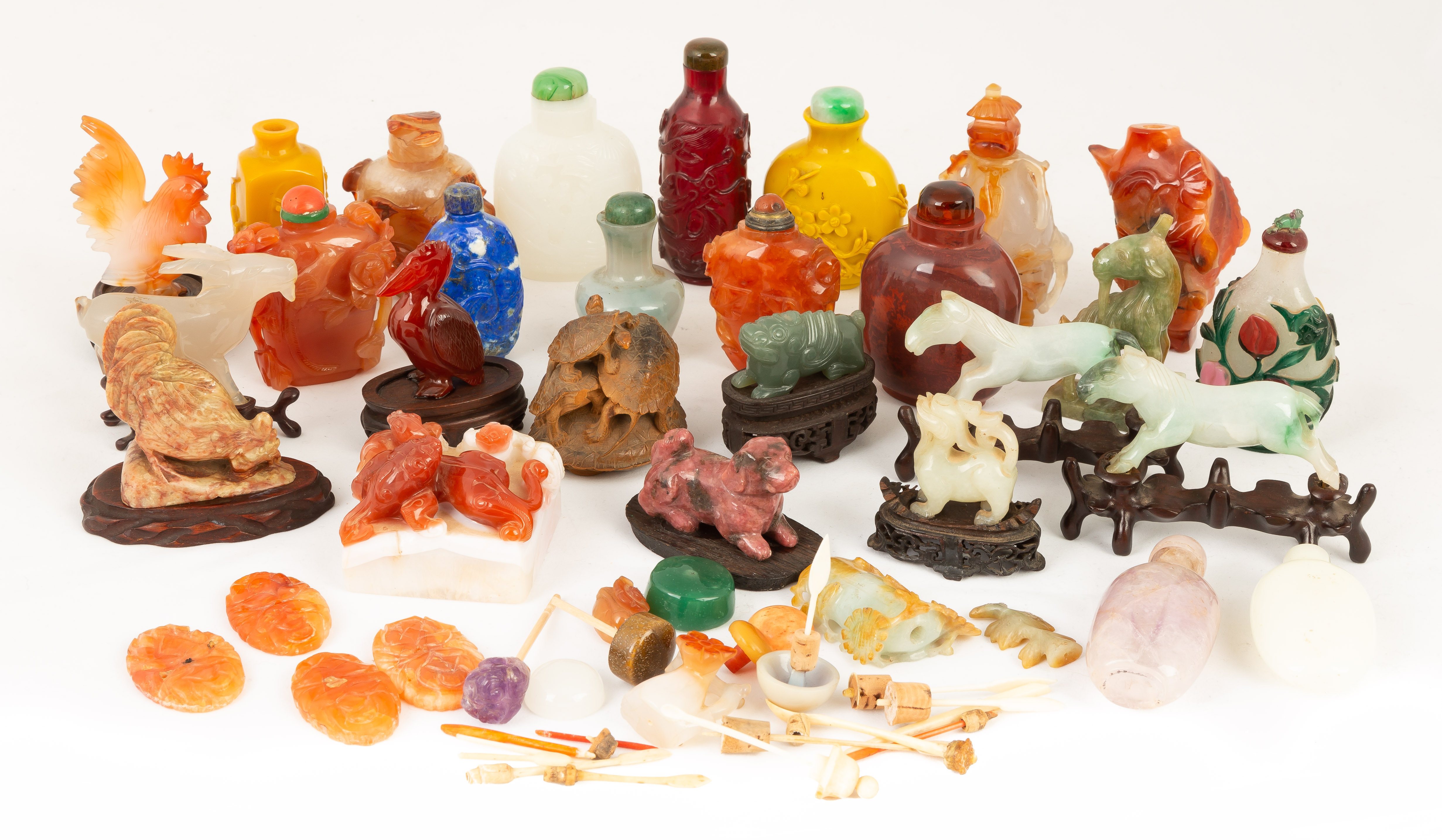 GROUP CHINESE HARDSTONE ITEMS Snuff 35291c