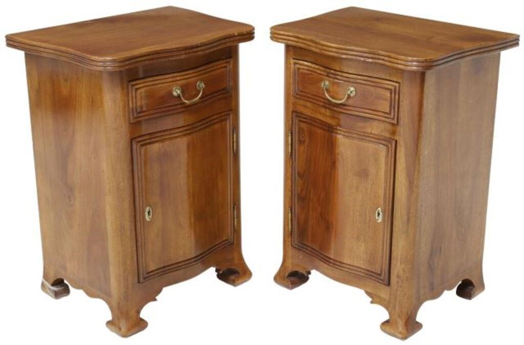 (2) ITALIAN WALNUT BEDSIDE CABINETS(pair)