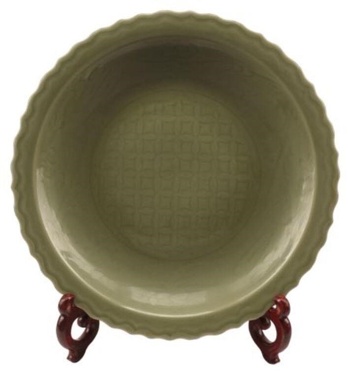 CHINESE CELADON CERAMIC CHARGER,