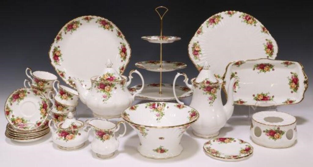 (24) ROYAL ALBERT 'OLD COUNTRY