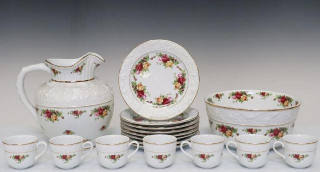 (17) ROYAL ALBERT 'OLD COUNTRY