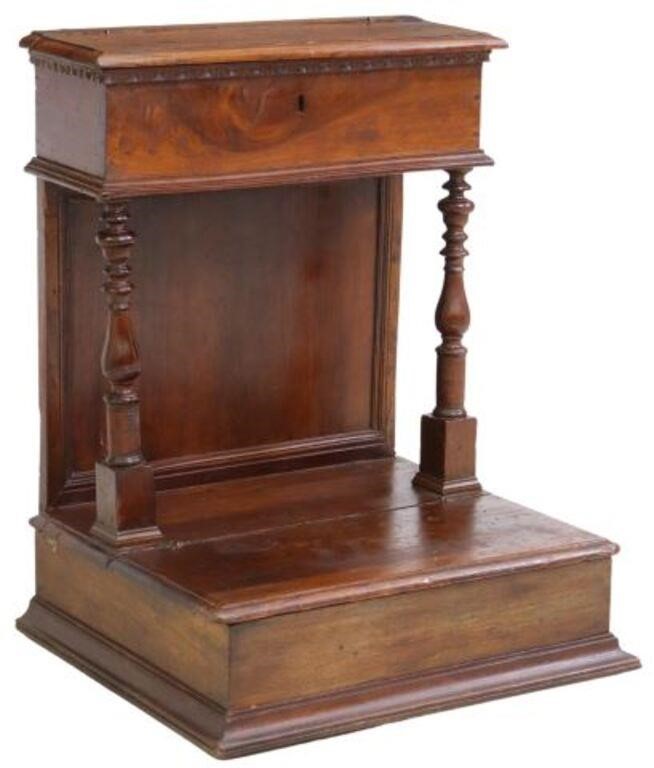 ITALIAN WALNUT PRIE DIEU PRAYER 3558e7