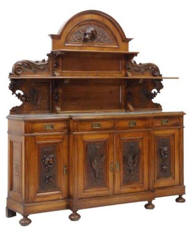 ITALIAN CARVED WALNUT HUNT SIDEBOARDItalian 355d9e