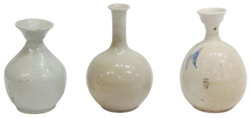  3 KOREAN CELADON GLAZED BOTTLES  355e86