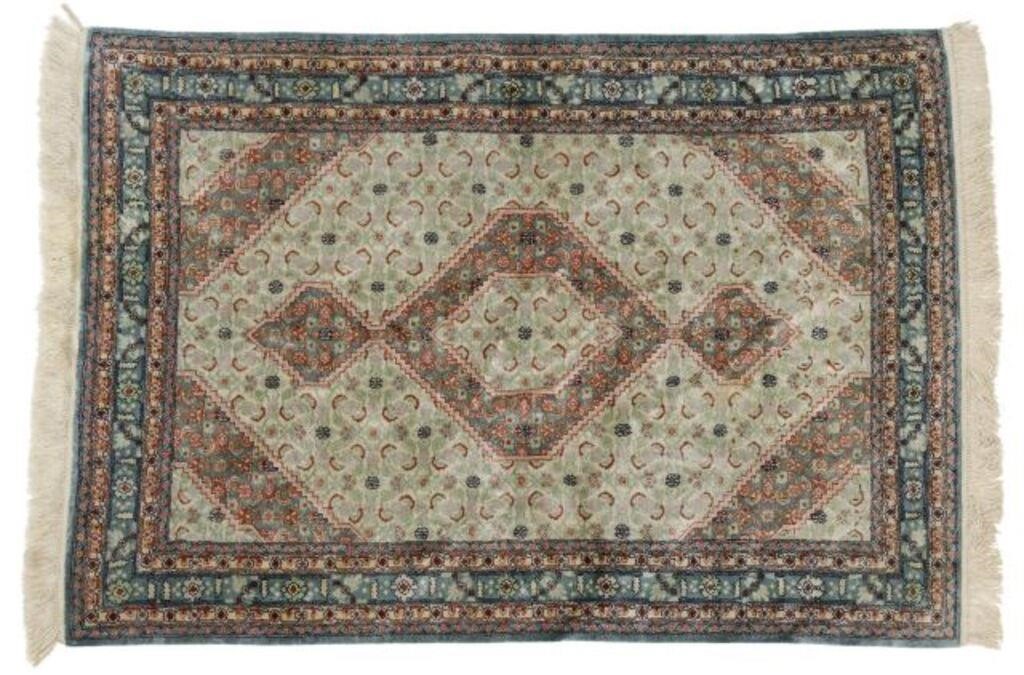 HAND-TIED TURKISH HEREKE RUG, 4'8"