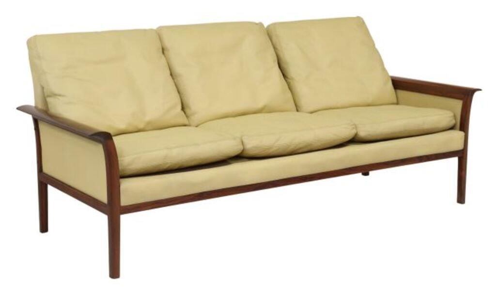 MID-CENTURY MODERN ROSEWOOD & LEATHER