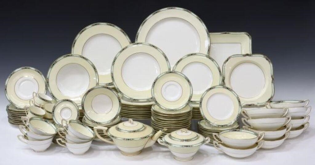  129 ROYAL WORCESTER PORCELAIN 356552