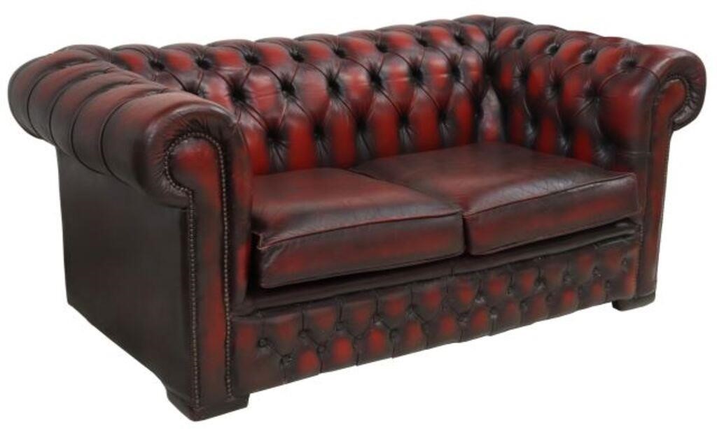 ENGLISH OXBLOOD LEATHER CHESTERFIELD 35676d