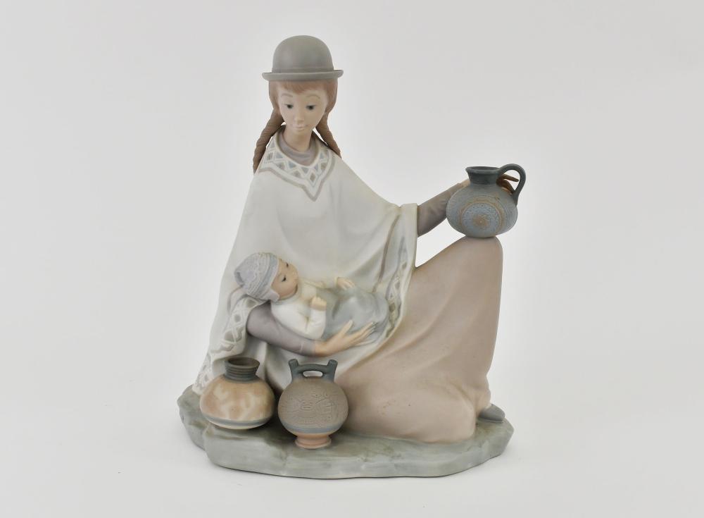 LLADRO PORCELAIN GROUP OF A WOMAN