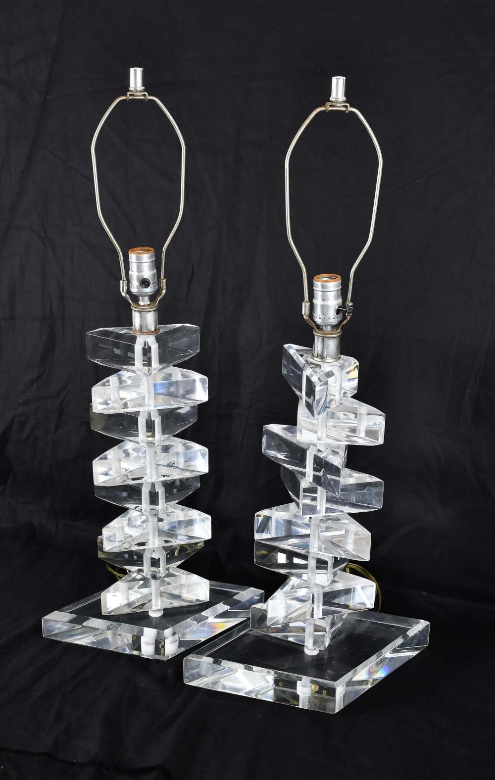 PAIR OF LUCITE TABLE LAMPSModern. Composed