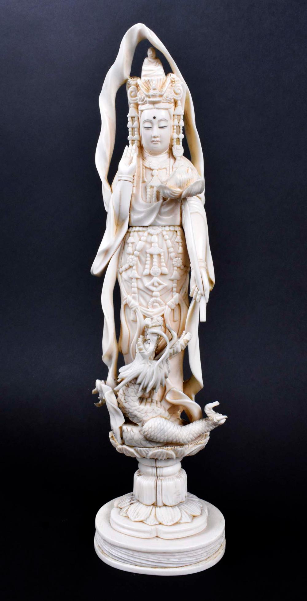 CHINESE CARVED FIGURE OF THE GODDESS